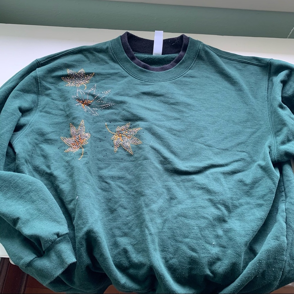 Vintage autumn leaves sweatshirt.